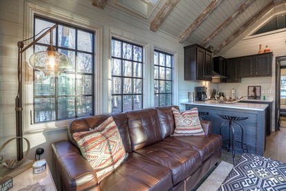 Magical Tiny Cottage with Lovely Outdoor Living in Tennessee - Tracy City, Tennessee - glamping.directory