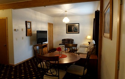 Spacious Accommodation Ideal for a Fishing Getaway near Soldotna, Alaska - glamping.directory