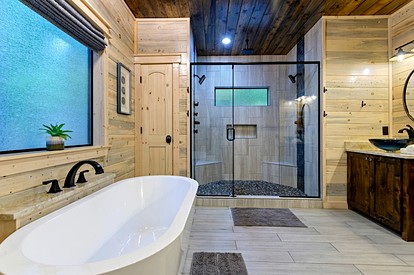 Cozy Luxury Cabin with Serene Forest Setting near Broken Bow Lake in Hochatown, Oklahoma - Broken Bow, Oklahoma - glamping.directory
