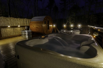 Luxury Wellness Dome with Private Sauna, Hot Tub & Cold Plunge Near Pisgah National Forest | Balsam Grove, North Carolina - Balsam Grove, North Carolina - glamping.directory