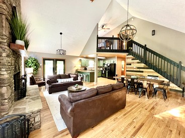 Spacious Group Cabin Beautiful Outdoor Spaces and Game Room in Tennessee - Sevierville, Tennessee - glamping.directory