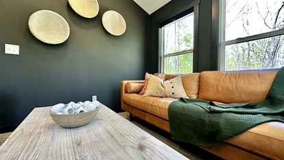 Relaxing Cabin Nestled Amidst Trees and Fire Pit Provided in Monteagle, Tennessee - Monteagle, Tennessee - glamping.directory