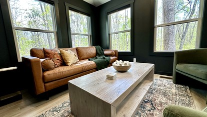 Relaxing Cabin Nestled Amidst Trees and Fire Pit Provided in Monteagle, Tennessee - Monteagle, Tennessee - glamping.directory