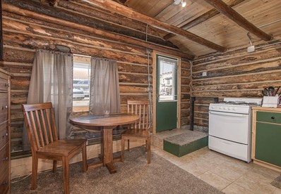 Cozy Cabin for a Romantic Getaway in Frisco, Colorado - Frisco, Colorado - glamping.directory