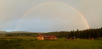 Charming Alpine Log Cabin for Family Vacation near Cora, Wyoming - glamping.directory