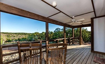 Charming Cabin Rental in Wine Country of Fredericksburg, Texas - Fredericksburg, Texas - glamping.directory