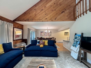 Family-Friendly Rental with Outdoor Pool in New Hampshire - Bartlett, New Hampshire - glamping.directory