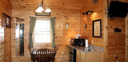 Flintstone Luxury Cabin for Fun Maryland Getaways - Flintstone, Maryland - glamping.directory