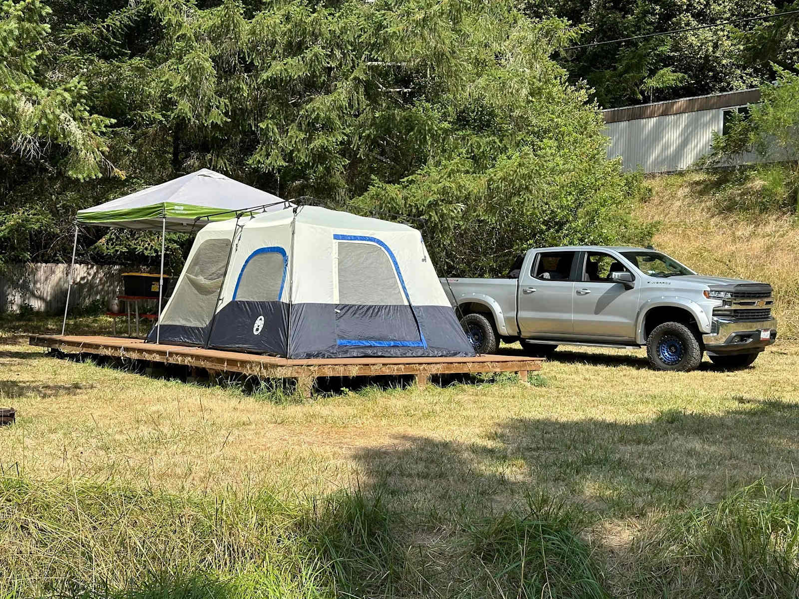 Redwood Meadows RV Resort - Crescent City, California - glamping.directory