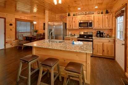 Amazing Tennessee Cabin Rental for a Great Smoky Mountain Vacation - Sevierville, Tennessee - glamping.directory