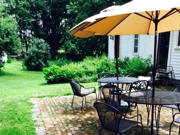 Weekend Getaway in a Charming Bed and Breakfast near Shenipsit State Forest, Connecticut - Stafford Springs, Connecticut - glamping.directory