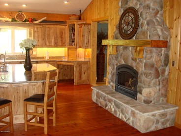 Cozy Lodge Rental near Bitterroot Valley, Montana - Darby, Montana - glamping.directory