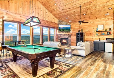 Scenic Smoky Mountain Retreat with Heated Indoor Pool & Game Room near Pigeon Forge, Sevierville TN - Sevierville, Tennessee - glamping.directory