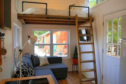 Modern Tiny House with Wi-Fi and Air Conditioning near St. George, Utah - Leeds, Utah - glamping.directory