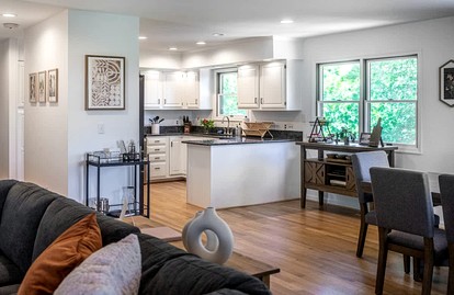 Impressive Cabin with Barbecue and Great Forest Views in Goshen, Virginia - Goshen, Virginia - glamping.directory