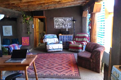 Unique Getaway with Mountain Views in Taos, New Mexico - Taos, New Mexico - glamping.directory