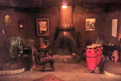 Unique Getaway with Mountain Views in Taos, New Mexico - Taos, New Mexico - glamping.directory