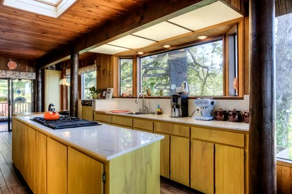 Breathtaking Beach House with Fireplace and Gorgeous Sights in Otis, Oregon - Otis, Oregon - glamping.directory