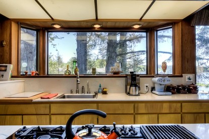 Breathtaking Beach House with Fireplace and Gorgeous Sights in Otis, Oregon - Otis, Oregon - glamping.directory