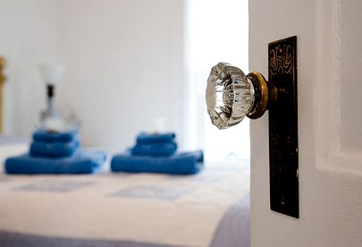 Romantic Getaway Accommodation for Two in Yellowstone County, Montana - Hungry Horse, Montana - glamping.directory