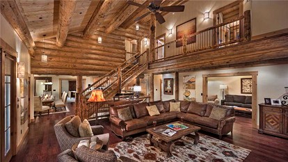 Rustic Vacation Rental with Exposed Log Beams near the Steamboat Ski Area, Colorado - Steamboat, Colorado - glamping.directory