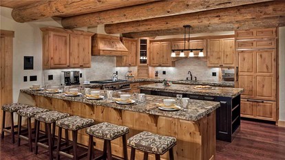 Rustic Vacation Rental with Exposed Log Beams near the Steamboat Ski Area, Colorado - Steamboat, Colorado - glamping.directory