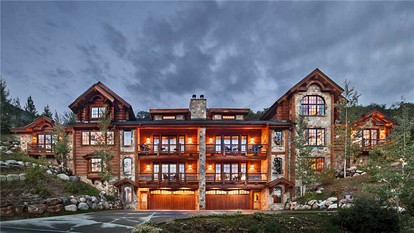 Rustic Vacation Rental with Exposed Log Beams near the Steamboat Ski Area, Colorado - Steamboat, Colorado - glamping.directory
