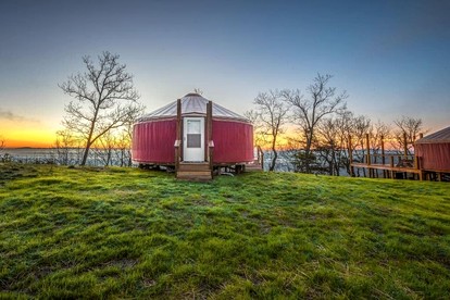 Lookout Mountain Yurt Rental for a Glamping Nature Escape - Rising Fawn, Georgia - glamping.directory