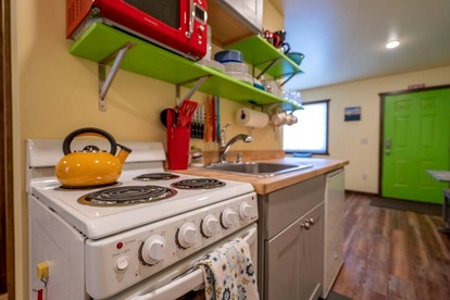 Lovely Tiny Cabin Close to Yellowstone with Incredible Mountain Views in Emigrant, Montana - Emigrant, Montana - glamping.directory
