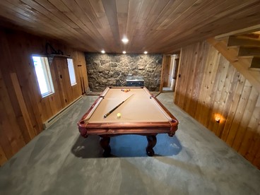 Remodeled Cabin with Pool Table and Hot-Tub in Wyoming - Alpine, Wyoming - glamping.directory