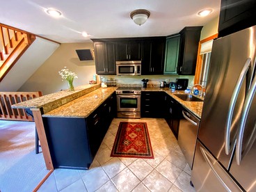 W1 Cozy and Comfortable Bretton Woods Condo with Ski Slope Views Fireplace in Carroll, NH - Carroll, New Hampshire - glamping.directory