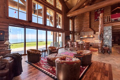 Premium Log Cabin Estate with Hot Tub and Helipad in Gold Beach, Oregon - Gold Beach, Oregon - glamping.directory