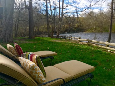 Romantic Suite Rental with Wi-Fi near the Mountains of Tremont, Tennessee - Townsend, Tennessee - glamping.directory