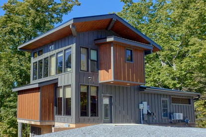 Luxury Glamping Site with Indoor Pool and Sauna Facilities for Special Getaways in Gatlinburg, Tennessee - glamping.directory