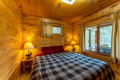 Pet-Friendly Log Cabin Retreat in Ely for Magical Minnesota Family Vacations - Ely, Minnesota - glamping.directory