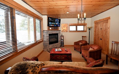 Family-Friendly Cabin Rental with Lone Peak Views in Big Sky - Big Sky, Montana - glamping.directory