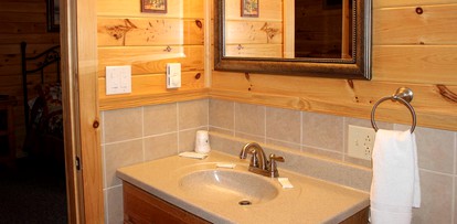Flintstone Cozy Cabin for Places to Visit in Maryland - Flintstone, Maryland - glamping.directory