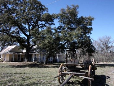 Secluded Cottage Rental Overlooking the Guadalupe River in Center Point, Texas - Center Point, Texas - glamping.directory