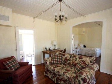 Secluded Cottage Rental Overlooking the Guadalupe River in Center Point, Texas - Center Point, Texas - glamping.directory