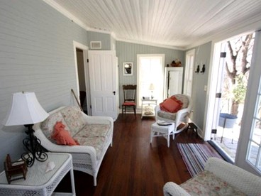 Secluded Cottage Rental Overlooking the Guadalupe River in Center Point, Texas - Center Point, Texas - glamping.directory