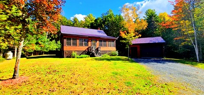 Dog-Friendly Cabin Near the Lake with Kayaks in Maine - glamping.directory