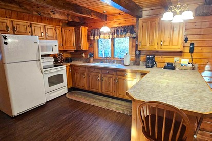 Dog-Friendly Cabin Near the Lake with Kayaks in Maine - Beaver Cove, Maine - glamping.directory
