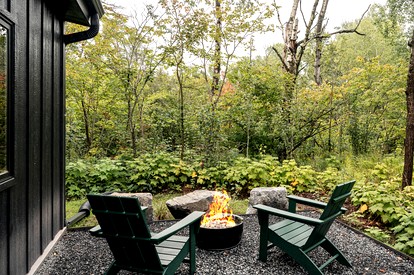 Gorgeous Cabin with Private Sauna for a Romantic Glamping Getaway in Duluth, Minnesota - Duluth, Minnesota - glamping.directory