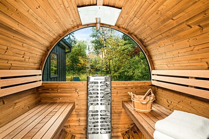 Gorgeous Cabin with Private Sauna for a Romantic Glamping Getaway in Duluth, Minnesota - Duluth, Minnesota - glamping.directory