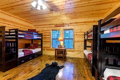 Incredible Luxurious Cabin Fantastic for All the Family in Broken Bow, Oklahoma - Broken Bow, Oklahoma - glamping.directory