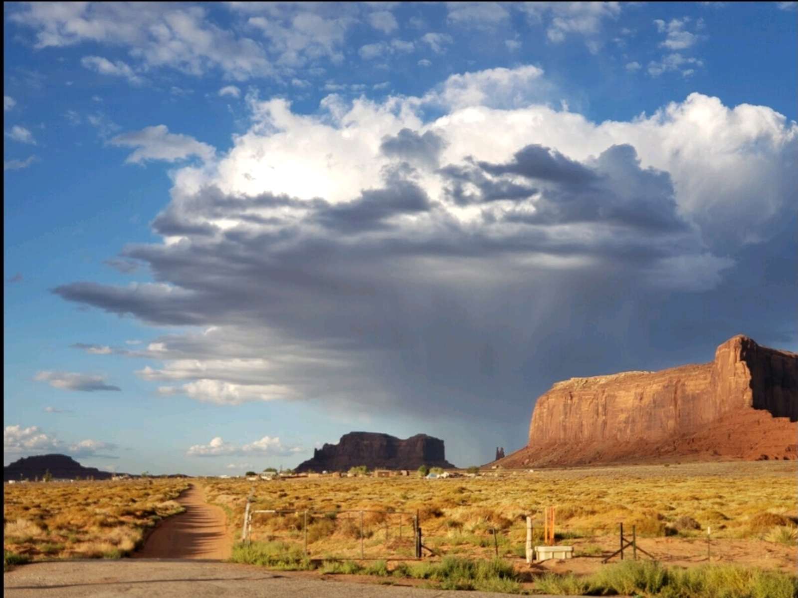 Sunrise camping - Oljato Monument Valley, Arizona - glamping.directory