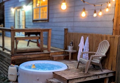 Tiny House with Amazing Views and Private Hiking Trails in Hill Country, Texas - Pipe Creek, Texas - glamping.directory