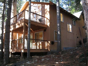 Exceptional Riverside Cabin Rental in the Trees near Pinecrest Lake, California - glamping.directory