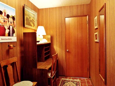 Waterfront Rustic Cabin Rental near Deer Lake, Washington - Loon Lake, Washington - glamping.directory