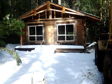 Serene Cabin Getaway with a Charcoal BBQ near Tahoe National Forest, California - Nevada City, California - glamping.directory